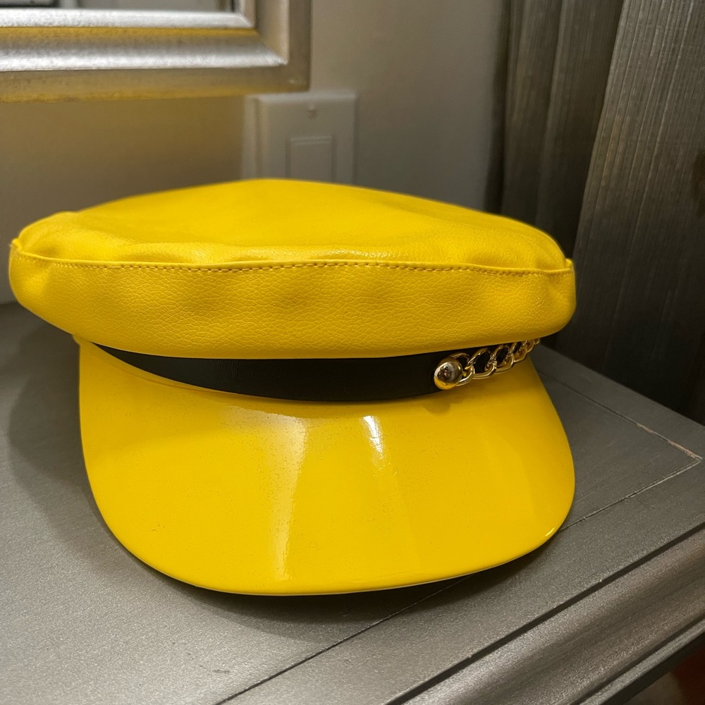 Yellow fiddler hat
